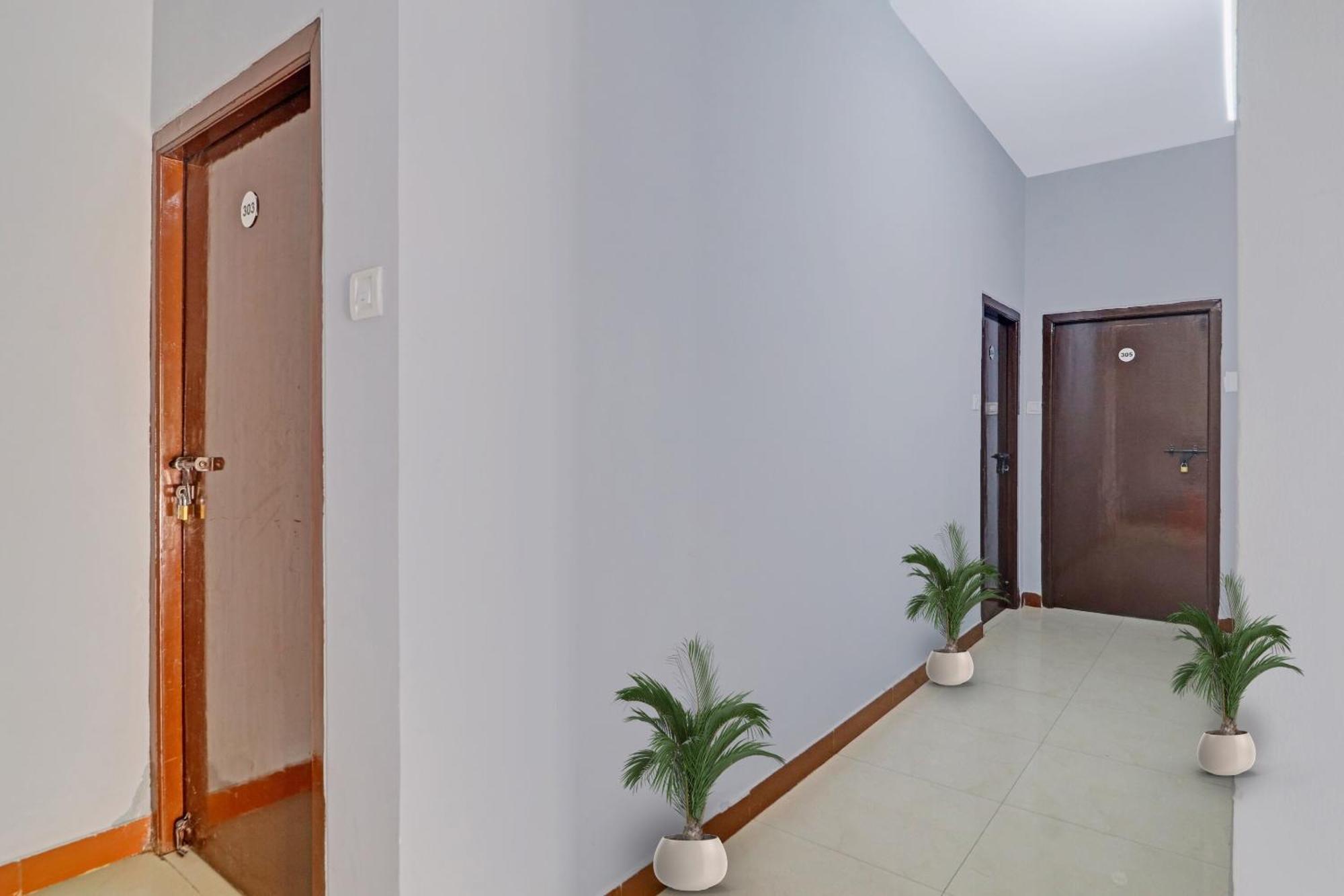 Hotel O Jagannath Near Shilparamam Kondapur  ภายนอก รูปภาพ